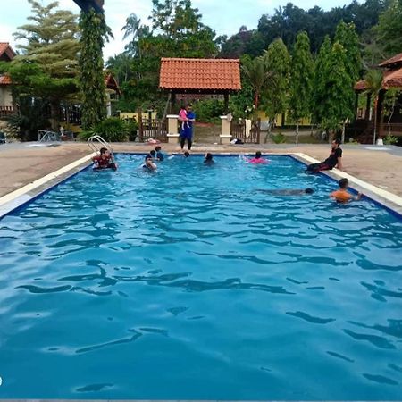 Oyo Home 90745 Desa Balqis Beach Resort Malacca Ngoại thất bức ảnh