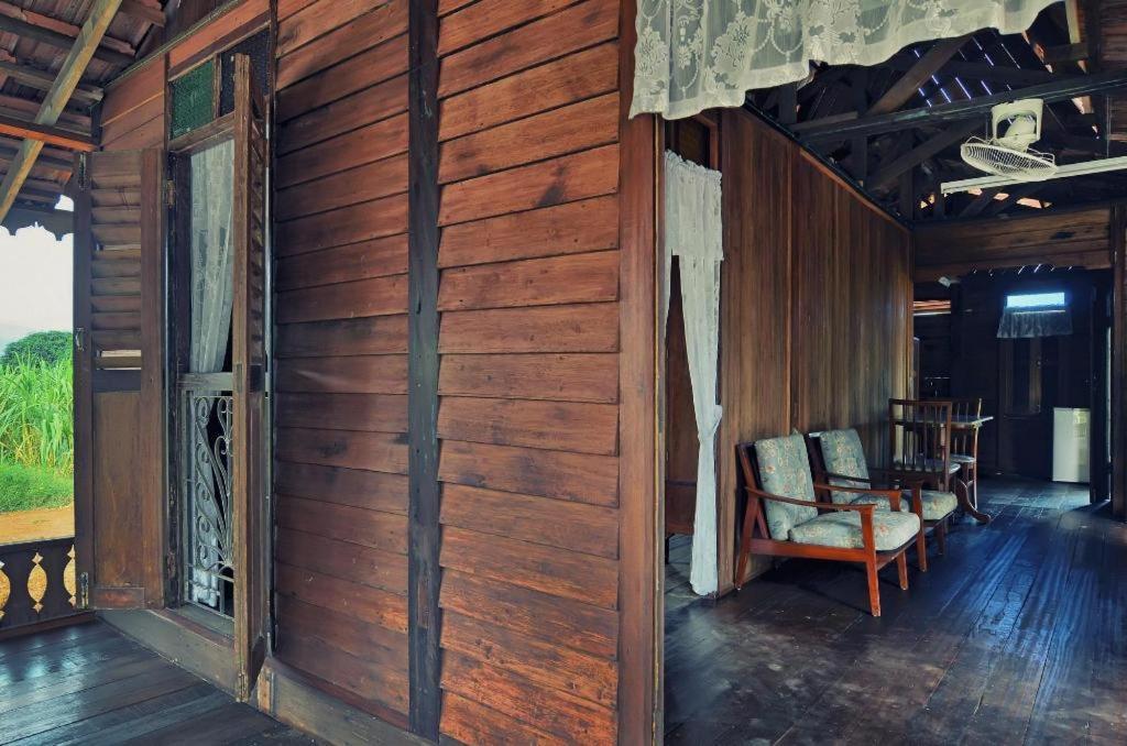 Oyo Home 90745 Desa Balqis Beach Resort Malacca Ngoại thất bức ảnh